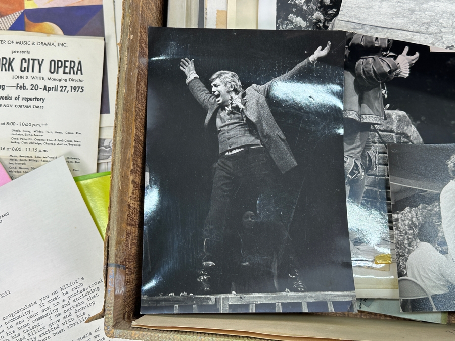 Just Added - Elliot Palay Opera Tenor Memorabilia Box Containing Photographs, Opera Programs, Ticket Stubs & Letters [Photo 3]