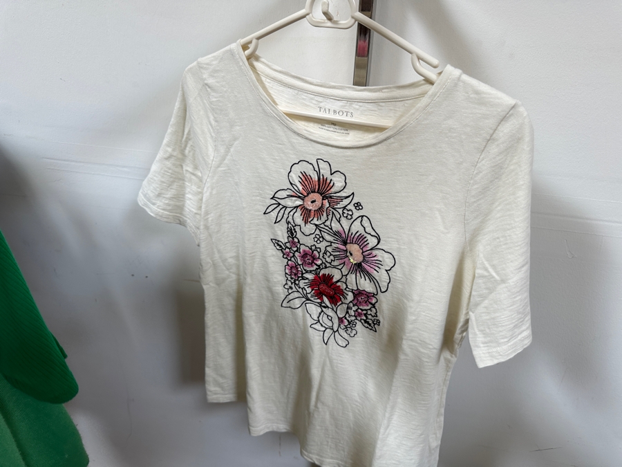 Just Added - Lot of Over 30 Pieces of Talbots Clothing Including Cashmere Sweaters - Mostly Size Medium [Photo 26]