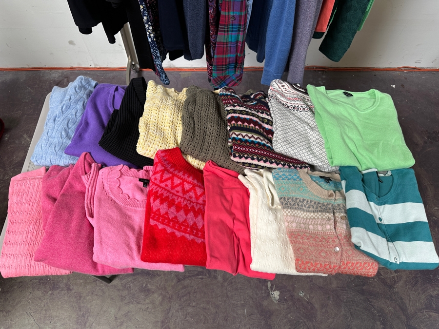 Just Added - Lot of Over 30 Pieces of Talbots Clothing Including Cashmere Sweaters - Mostly Size Medium [Photo 3]