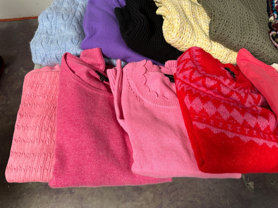 Just Added - Lot of Over 30 Pieces of Talbots Clothing Including Cashmere Sweaters - Mostly Size Medium [Photo 12]