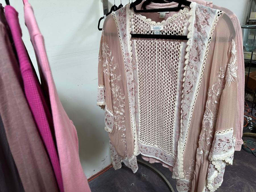 Just Added - Lot of Approximately 20 Pieces of Sundance Clothing Mostly Size Medium or Petite Medium [Photo 10]