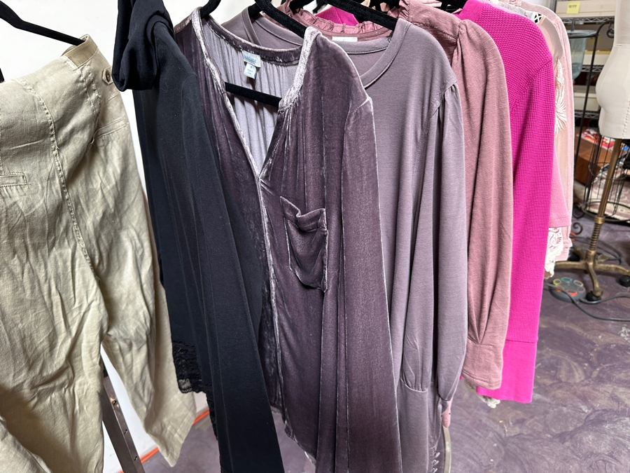 Just Added - Lot of Approximately 20 Pieces of Sundance Clothing Mostly Size Medium or Petite Medium [Photo 7]