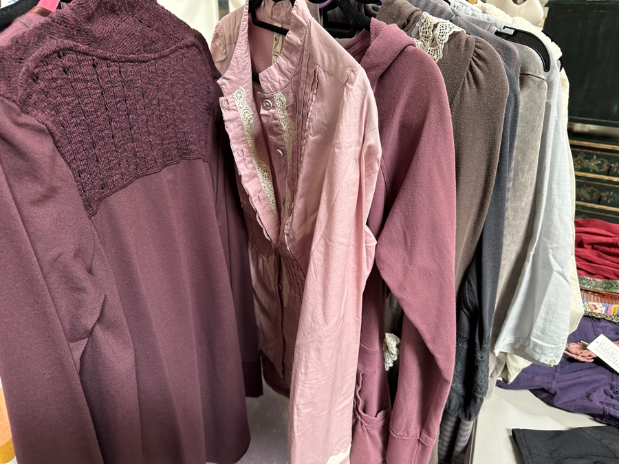 Just Added - Lot of Over 30 Pieces of Anthropologie Clothing and/or Style Clothing, Handbags and Belts Mostly Size Medium [Photo 15]