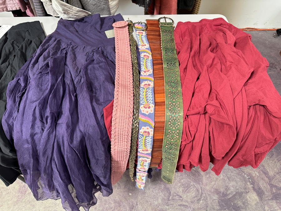Just Added - Lot of Over 30 Pieces of Anthropologie Clothing and/or Style Clothing, Handbags and Belts Mostly Size Medium [Photo 6]