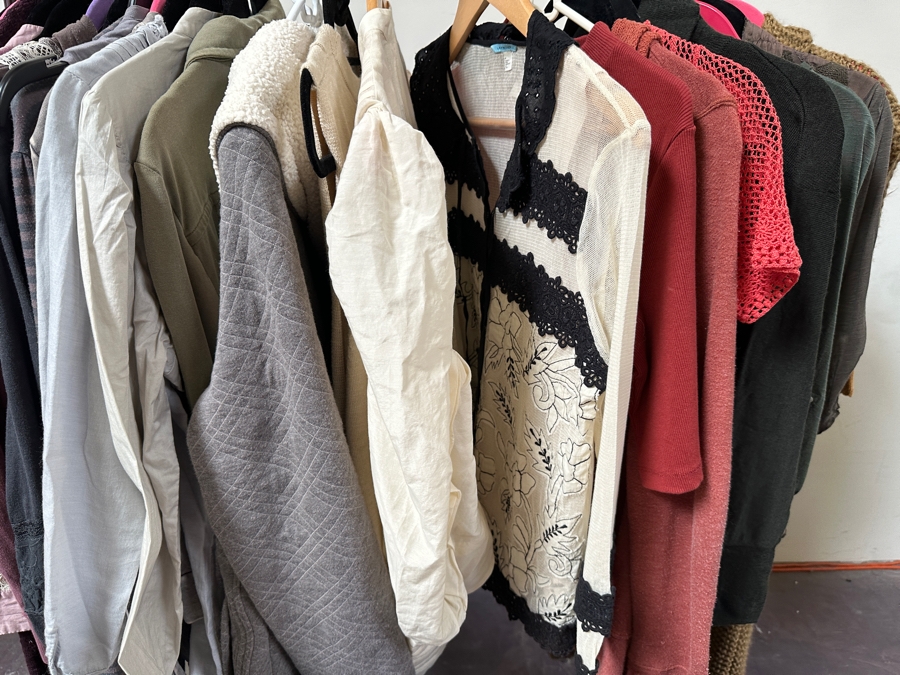 Just Added - Lot of Over 30 Pieces of Anthropologie Clothing and/or Style Clothing, Handbags and Belts Mostly Size Medium [Photo 10]
