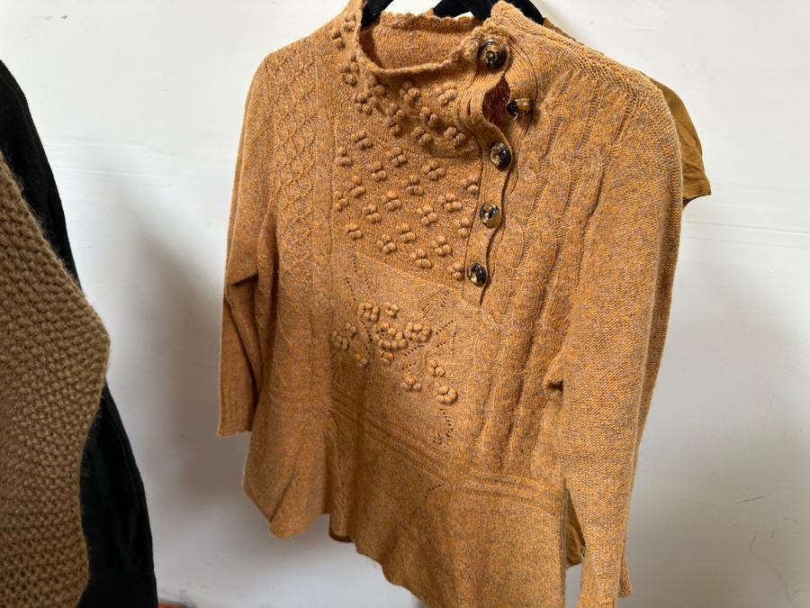 Just Added - Lot of Over 30 Pieces of Anthropologie Clothing and/or Style Clothing, Handbags and Belts Mostly Size Medium [Photo 28]