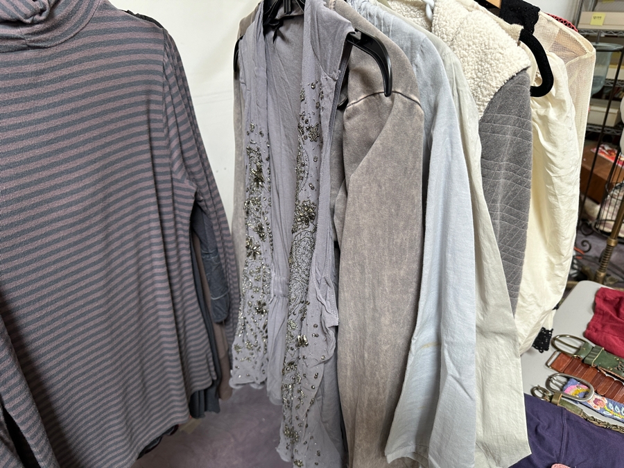 Just Added - Lot of Over 30 Pieces of Anthropologie Clothing and/or Style Clothing, Handbags and Belts Mostly Size Medium [Photo 18]