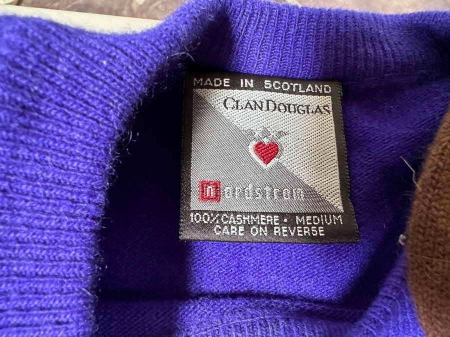 Just Added - Lot of 5 Cashmere Sweaters, One Alpaca Sweater and One Italian Wool Sweater [Photo 2]