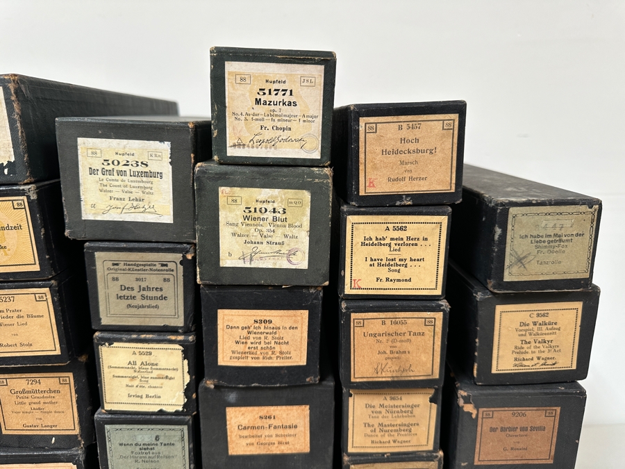 Just Added - Huge Lot Of Vintage Mainly German High Quality Piano Rolls Hupfeld Rolls, Animatic Rolls - 91 Piano Rolls - See Photos For Titles [Photo 10]