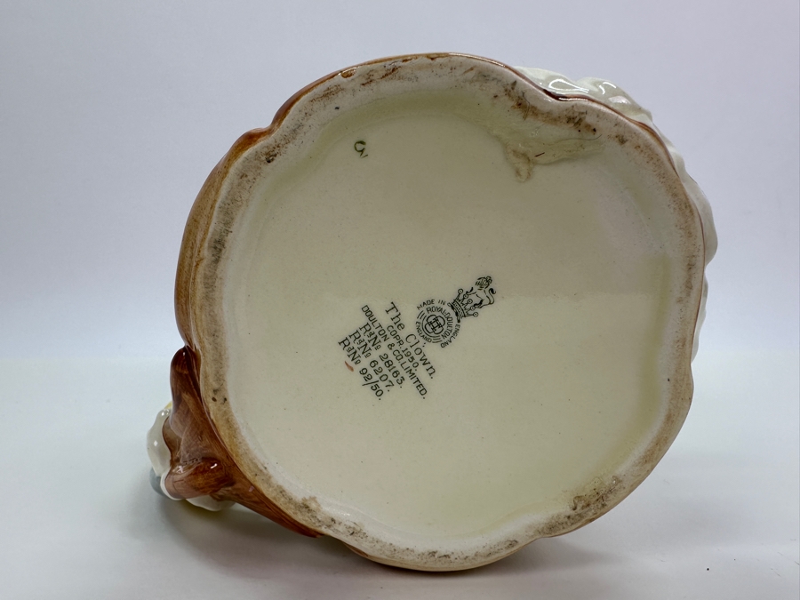 Vintage Royal Doulton 'The Clown' Large Toby Jug 6.25'H [Photo 10]