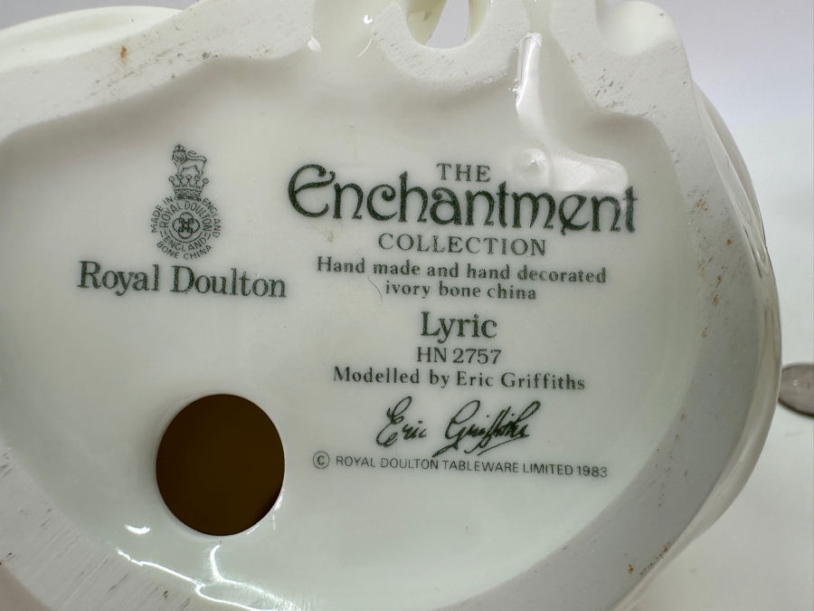 Royal Doulton The Enchantment Collection 'Sonata & Lyric' Figurines HN2757/HN2438 6.25'H/6.75'H [Photo 9]
