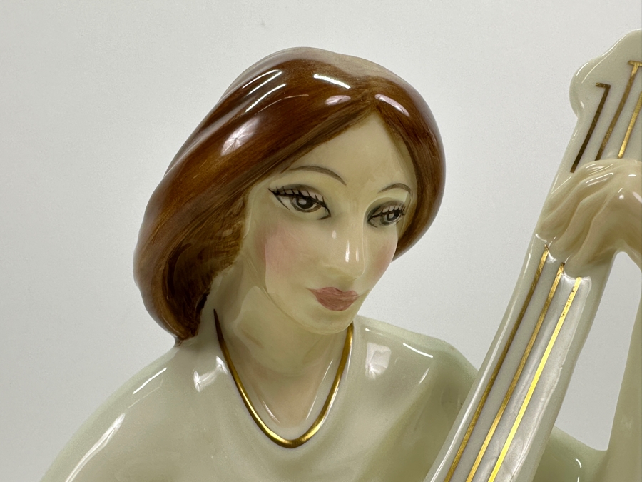 Royal Doulton The Enchantment Collection 'Sonata & Lyric' Figurines HN2757/HN2438 6.25'H/6.75'H [Photo 4]