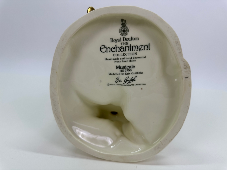 Royal Doulton The Enchantment Collection 'Musicale' HN2756 9'H [Photo 12]