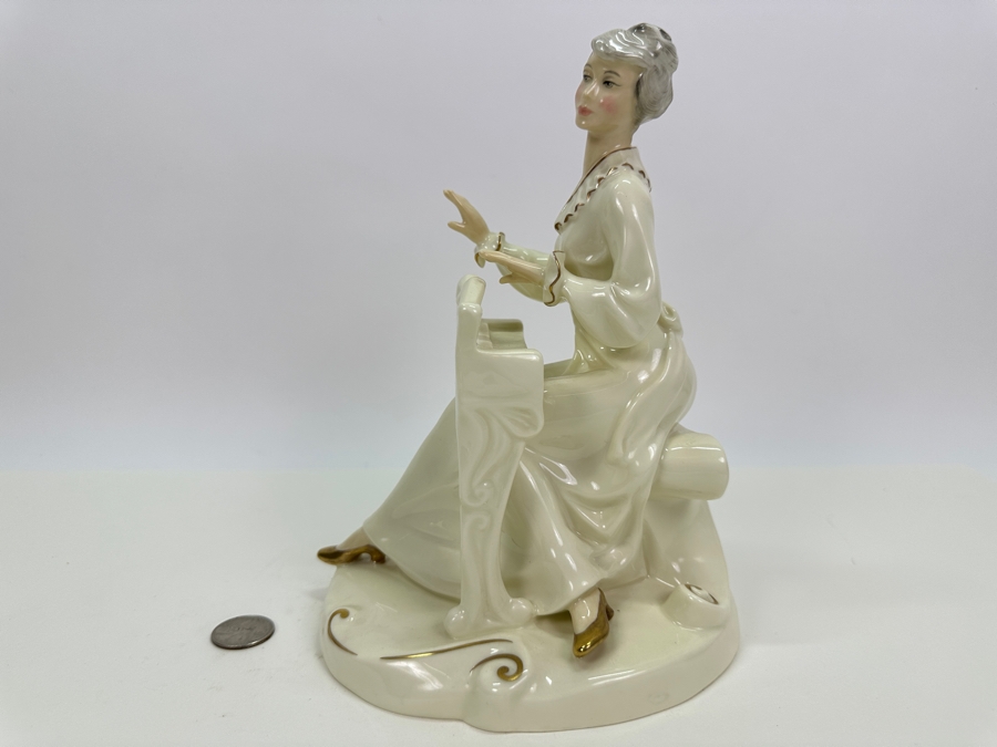 Royal Doulton The Enchantment Collection 'Musicale' HN2756 9'H [Photo 7]