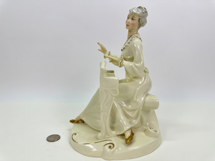 Royal Doulton The Enchantment Collection 'Musicale' HN2756 9'H [Photo 8]