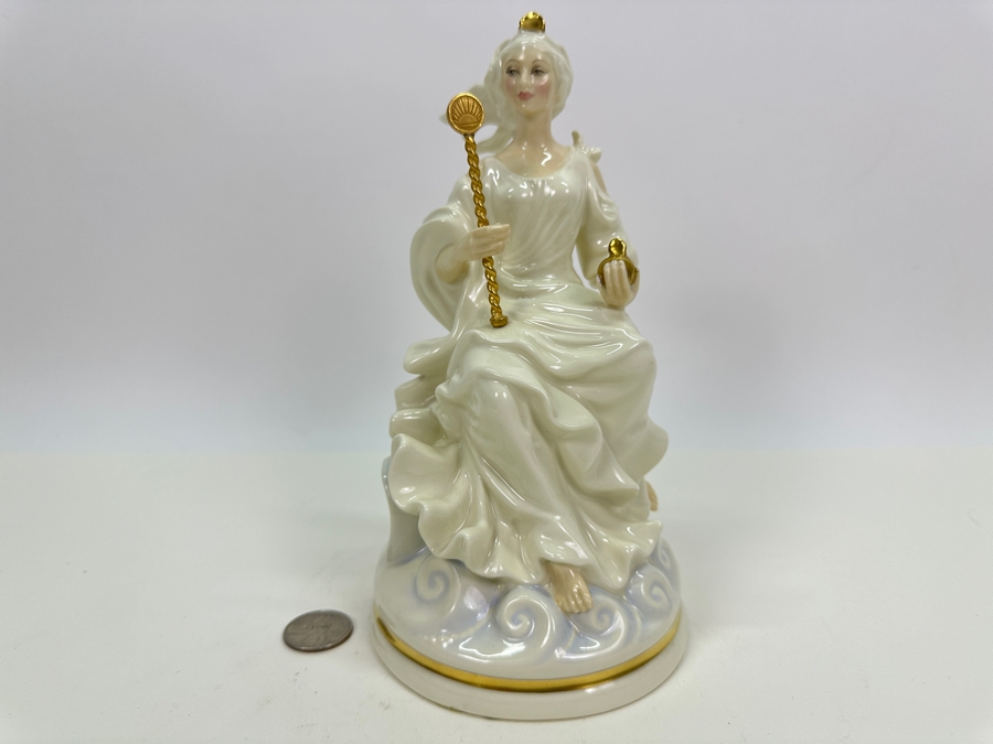Royal Doulton The Enchantment Collection 'Queen of the Ice' HN2435 8.5'H [Photo 3]