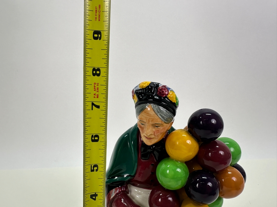 Vintage Royal Doulton 'The Old Balloon Seller' Figurine HN1315 7.75'H [Photo 7]