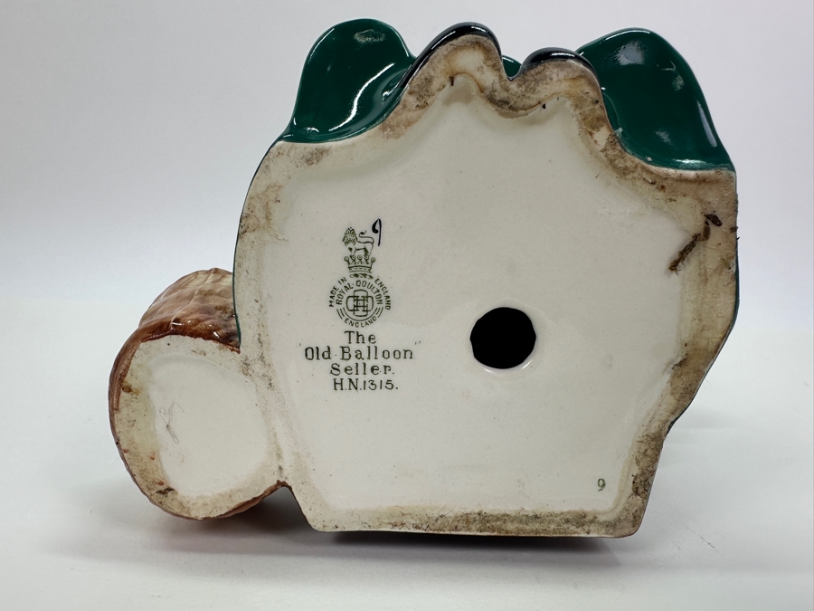 Vintage Royal Doulton 'The Old Balloon Seller' Figurine HN1315 7.75'H [Photo 5]