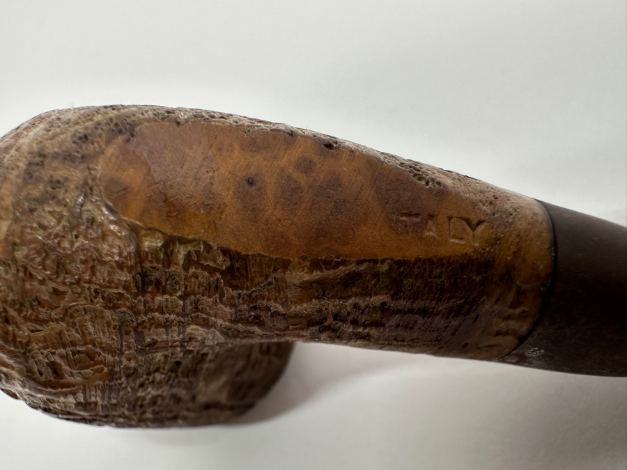 Wooden Pipe Stand With 3 Vintage Pipes: Briar Italy Meerschaum Line, BB&S Londoner London England & Italy [Photo 20]