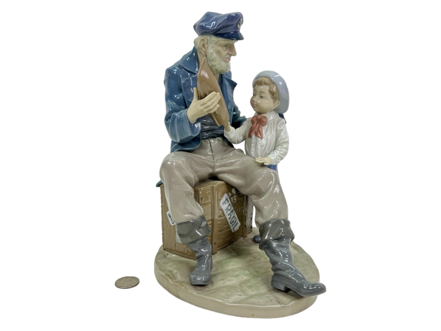 Lladro 'A Tall Yarn' Figurine #5207 11'H [Photo 1]