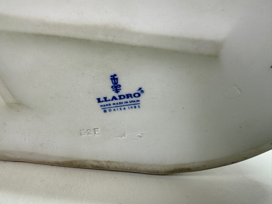 Lladro 'Summer on the Farm' Figurine #5285 9'H [Photo 10]