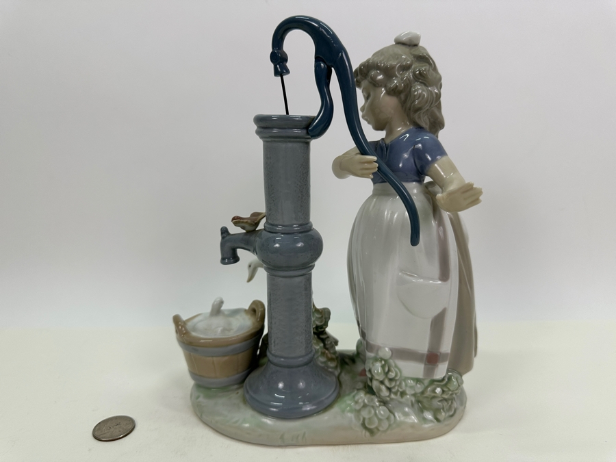 Lladro 'Summer on the Farm' Figurine #5285 9'H [Photo 7]