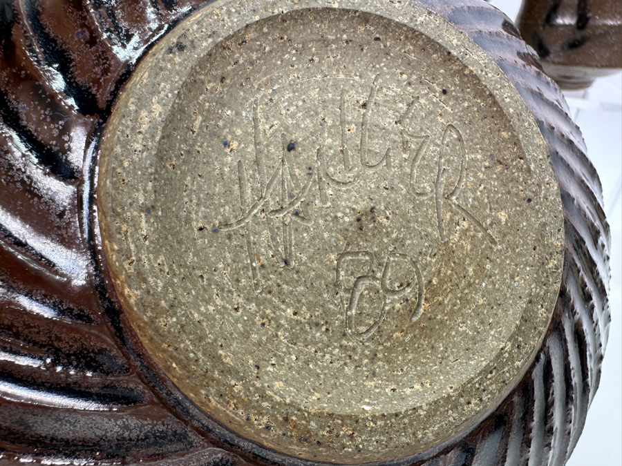 Collection of Signed Studio Pottery [Photo 5]