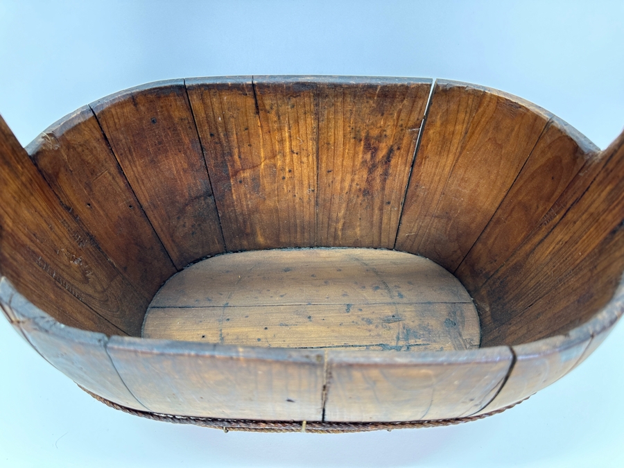 Just Added - Wooden Oval Water Bucket 16 X 10 X 10 [Photo 5]
