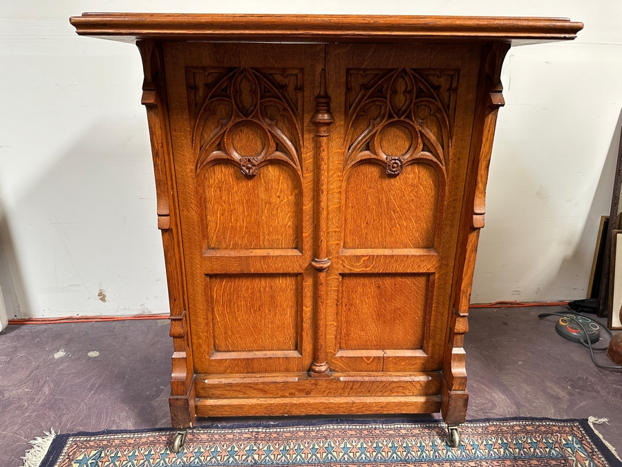 Antique Gothic Carved Oak Church Pulpit Lectern 39W X 21D X 44.75H [Photo 2]
