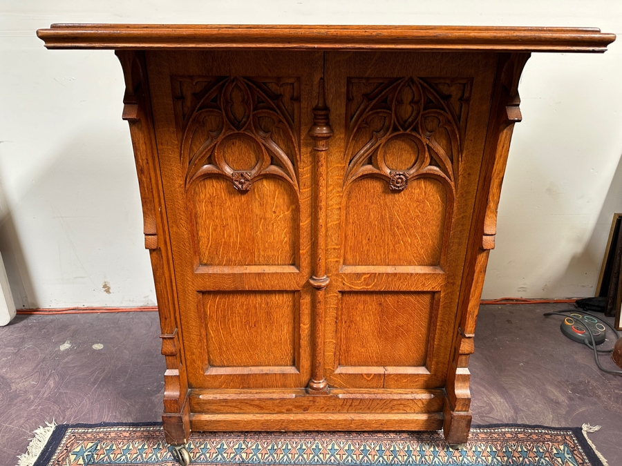 Antique Gothic Carved Oak Church Pulpit Lectern 39W X 21D X 44.75H [Photo 11]