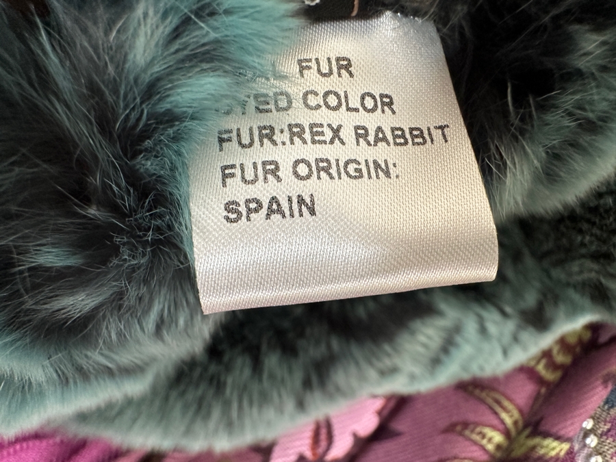 Just Added - Women’s Scarves & Wraps Lot [Photo 5]