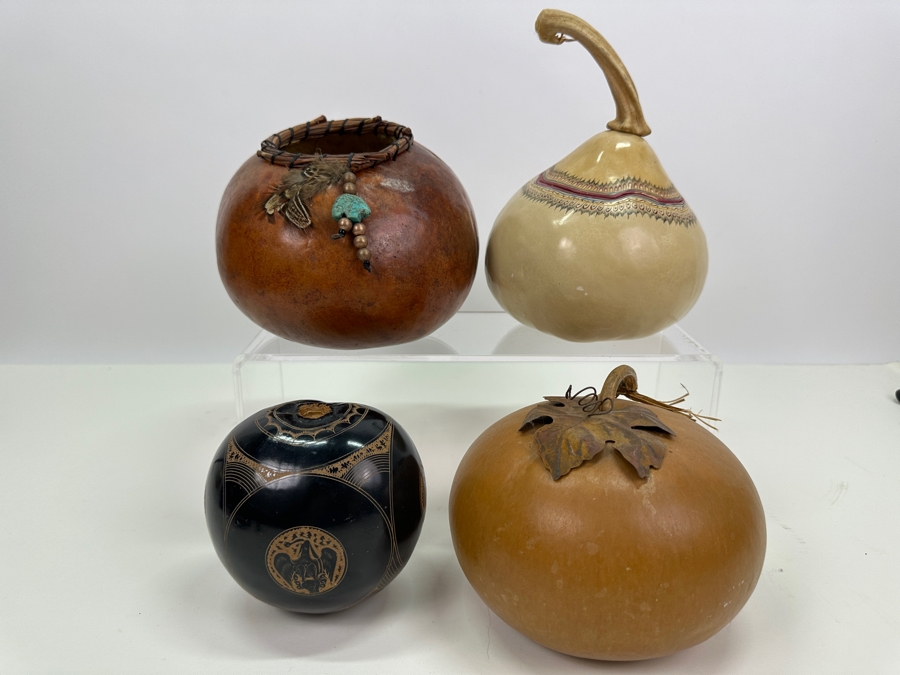 Set Of Four Handmade Gourds [Photo 1]