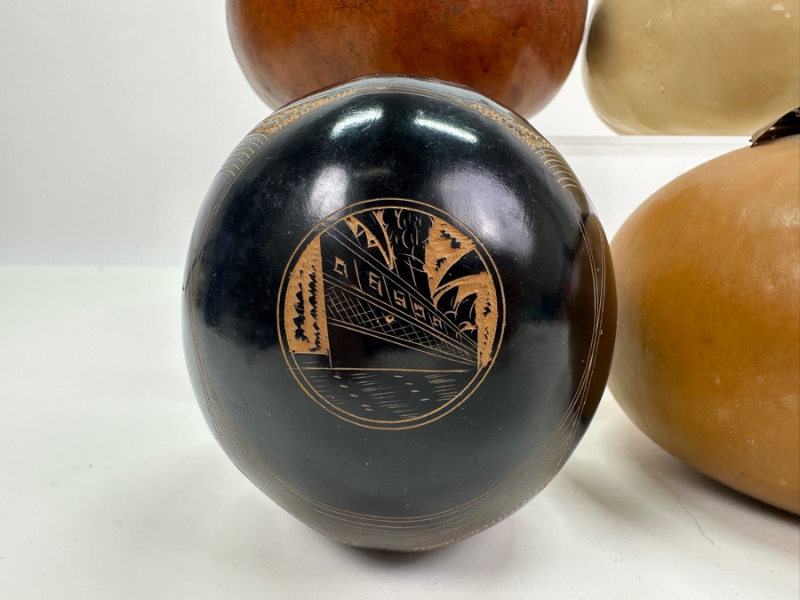 Set Of Four Handmade Gourds [Photo 7]