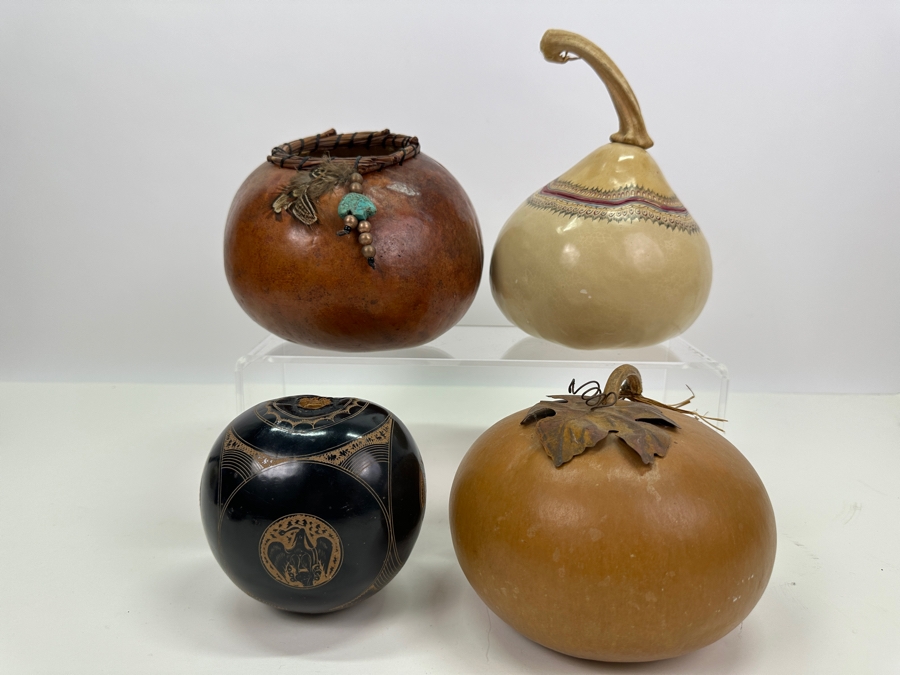 Set Of Four Handmade Gourds [Photo 2]