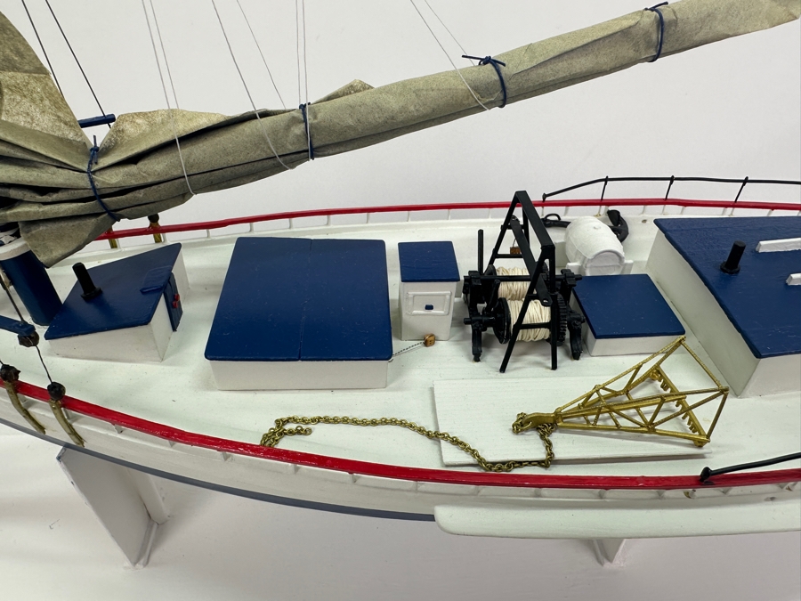 Vintage Wooden Sailboat Model Of American Patriot Chesapeake Bay Skipjack Circa 1890 With Acrylic Display Cover 28'W X 9.5'D X 25.5'H [Photo 4]