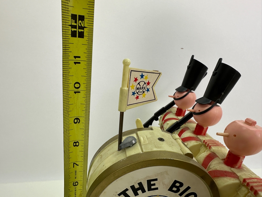 Vintage 1963 Louis Marx & Co Toys The Big Parade Marching Band Toy (Not Marching - Battery Leads May Need Cleaning) 14'W X 8'D X 11'H [Photo 15]