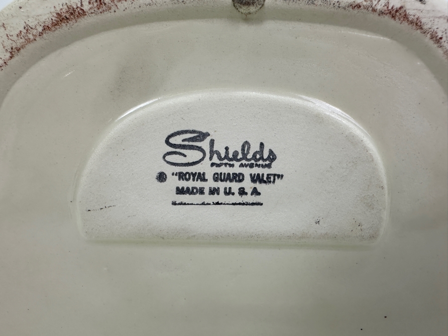 Shields Fifth Avenue 'Royal Guard Valet' Dresser Caddy Mid-Century Ceramic 9'H [Photo 6]