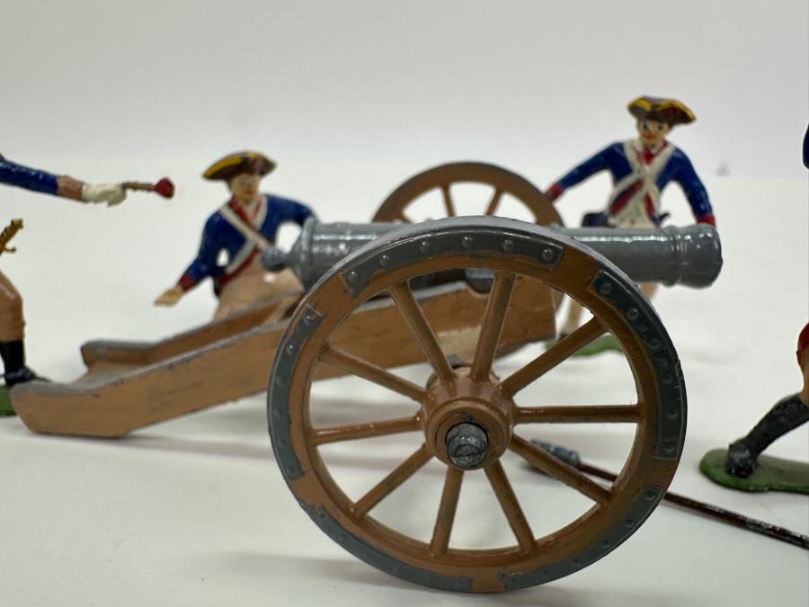 Vintage Strombecker Chicago Painted Metal Toy Cannon With Four Hand Painted Toy Soldiers [Photo 3]
