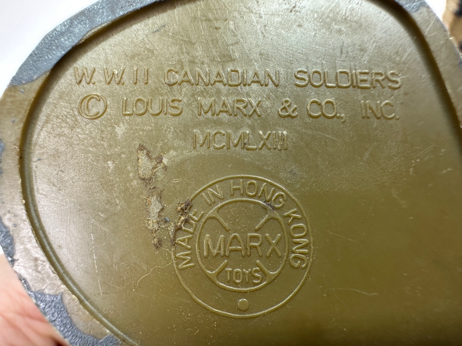 Vintage 1963 Louis Marx & Co Toys W.W. II Canadian Toy Soldiers 5'H [Photo 9]