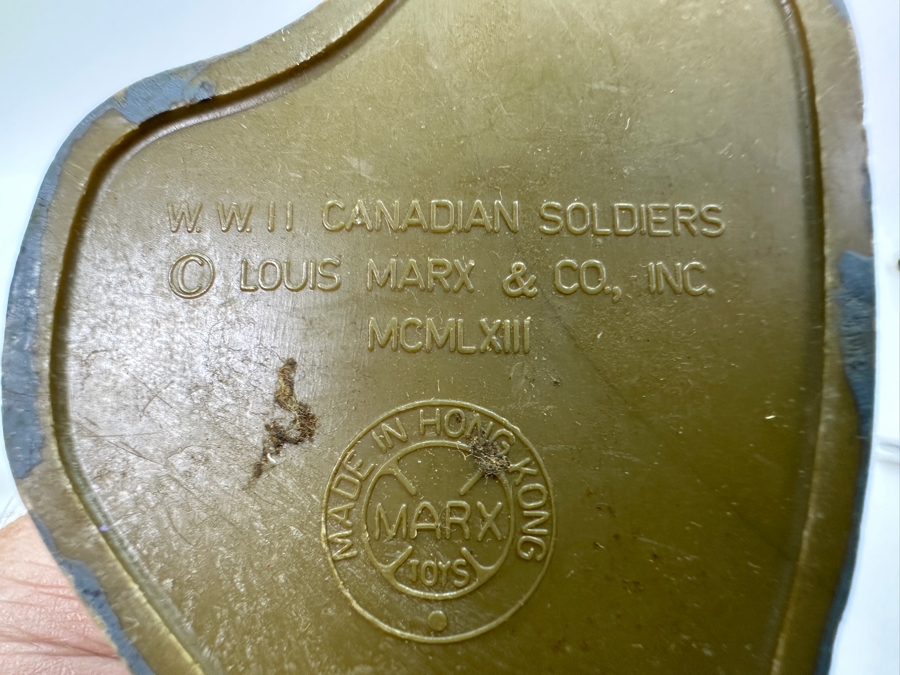 Vintage 1963 Louis Marx & Co Toys W.W. II Canadian Toy Soldiers 5'H [Photo 10]