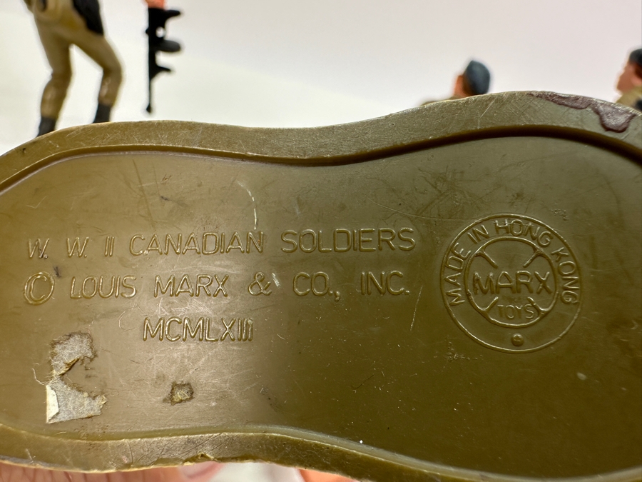 Vintage 1963 Louis Marx & Co Toys W.W. II Canadian Toy Soldiers 5'H [Photo 8]