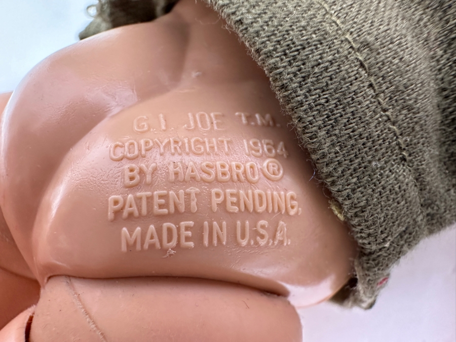 Vintage 1964 G.I. Joe By Hasbro Action Figure (Missing Right Hand) With Cardboard Box [Photo 8]