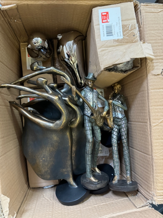 Huge Lot of Modern Decorative Accessories from Interior Designer - Over 50 boxes! See Description for More Details [Photo 9]