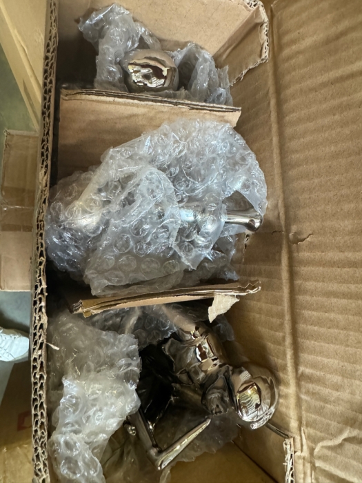 Huge Lot of Modern Decorative Accessories from Interior Designer - Over 50 boxes! See Description for More Details [Photo 6]