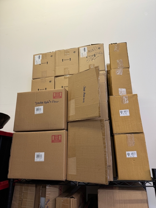 Huge Lot of Modern Decorative Accessories from Interior Designer - Over 50 boxes! See Description for More Details [Photo 11]