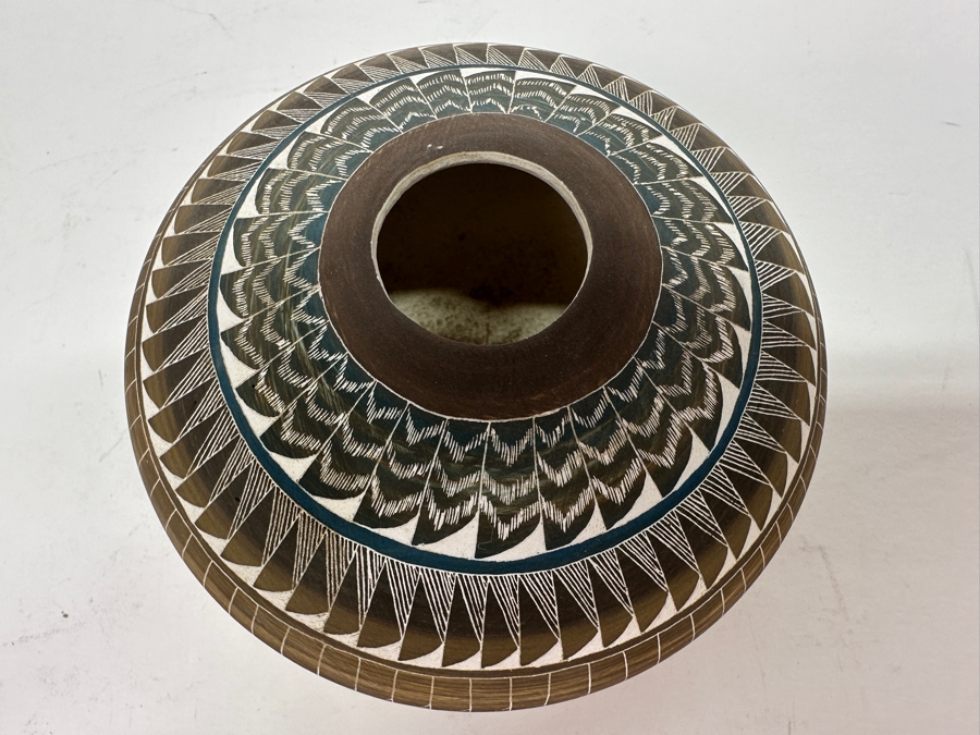 Vintage 1988 Signed Native American Etched Seed Pot Vase Titled 'Sunflower' By Norman Lansing Ute Mountain Pottery 4W X 2H [Photo 7]