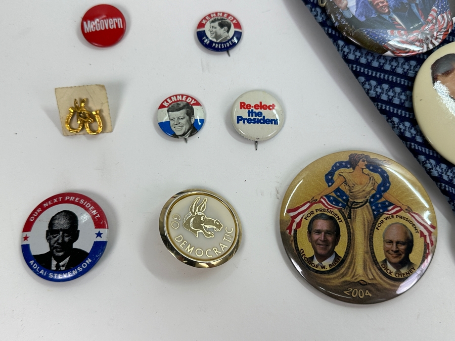 Just Added - Collection Of Vintage Political Presidential Campaign Buttons [Photo 3]