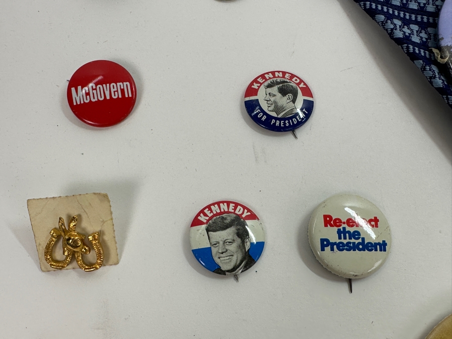 Just Added - Collection Of Vintage Political Presidential Campaign Buttons [Photo 4]