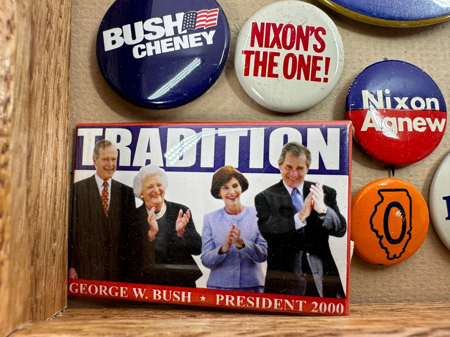 Just Added - Collection Of Vintage Political Presidential Campaign Buttons 15 X 12 [Photo 18]