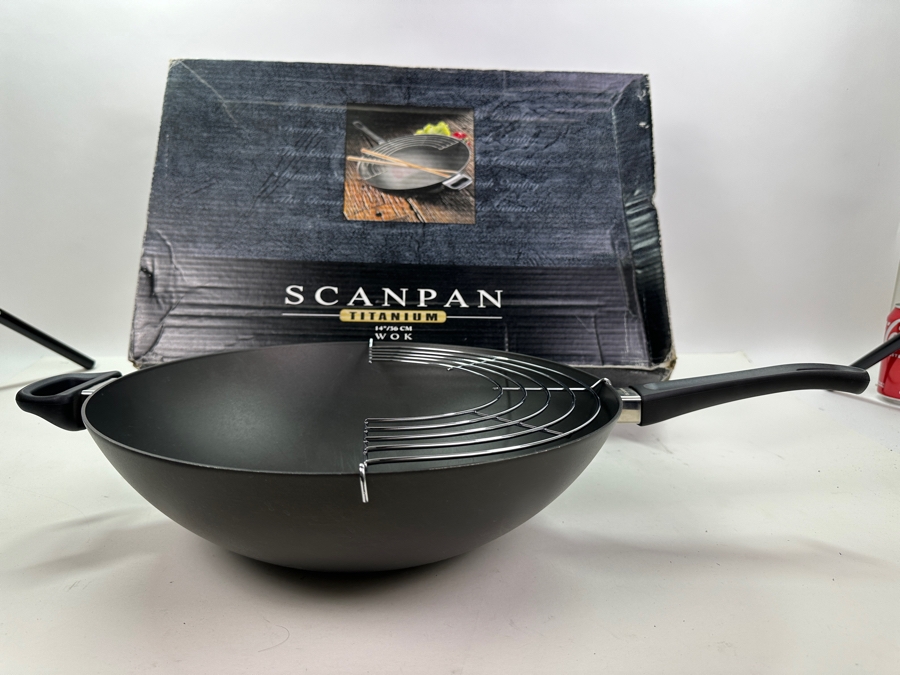 Just Added - Scanpan Titanium Wok 14' With Box [Photo 2]